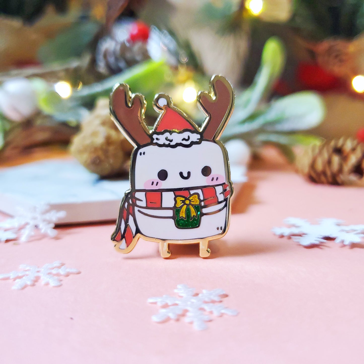 Seasonal: Cute Marshmellow Pin